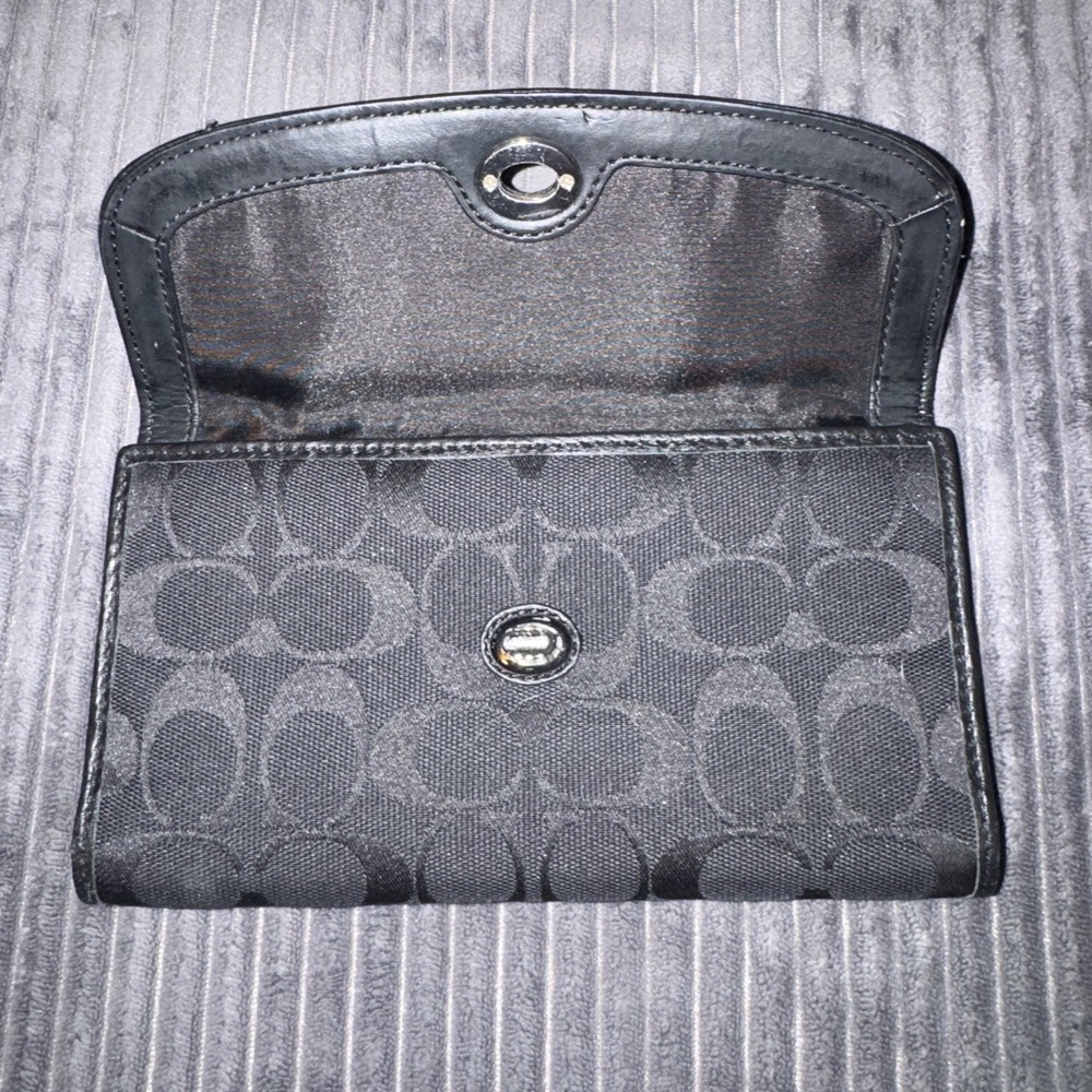 Coach Black Signature Jacquard Continental Wallet with Turnlock - Picture 2 of 5